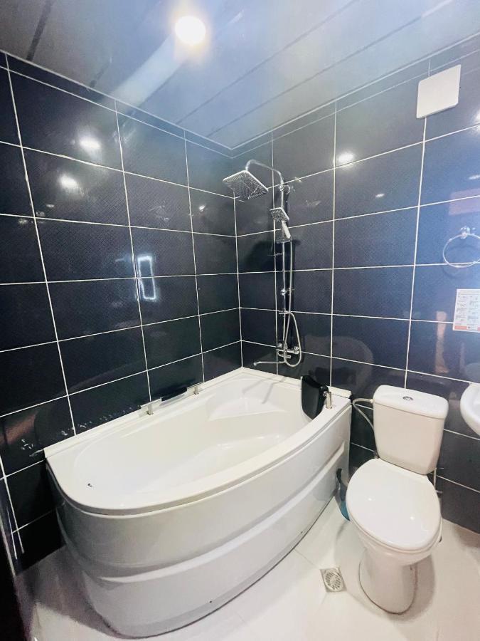 Quality Inn Tbiliszi Kültér fotó